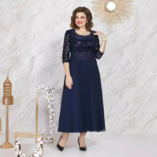 Elegancka koronkowa sukienka w dużym rozmiarze