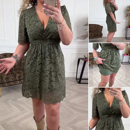 Eleganckie koronkowe sukienki damskie z dekoltem w szpic